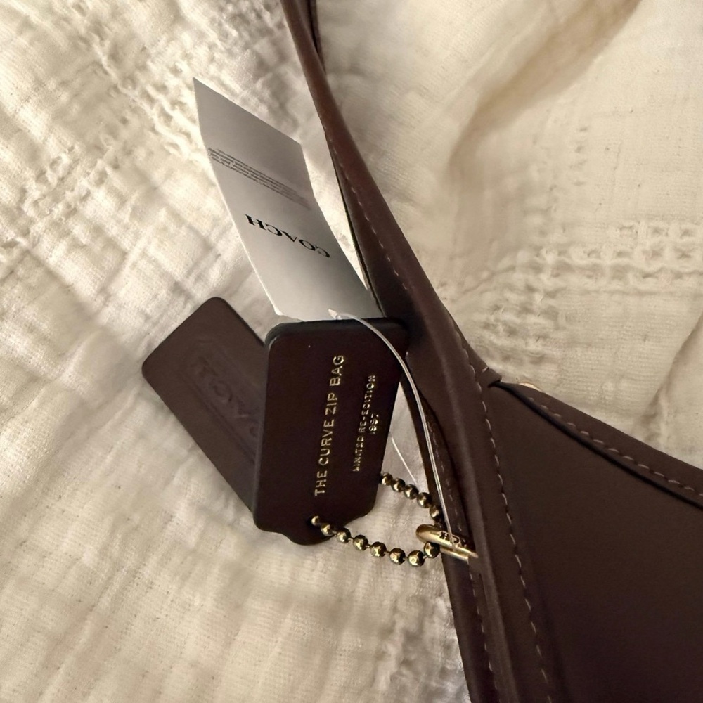 Coach Dark Brown Leather Curve Zip Bag - Picture 2 of 3